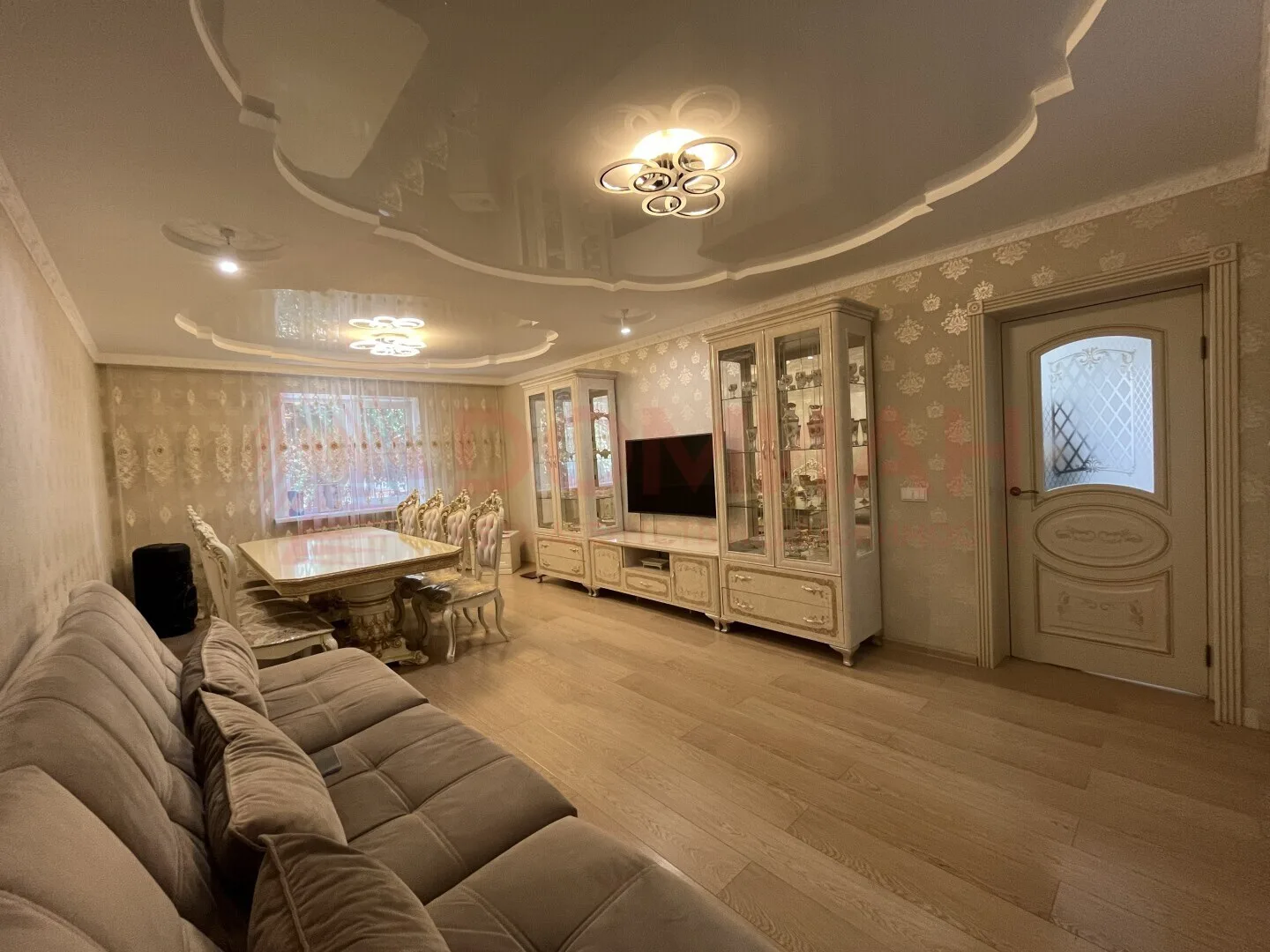 Дом 5 комн., 250 м² — Аксайский район, Темерницкий — фото 3