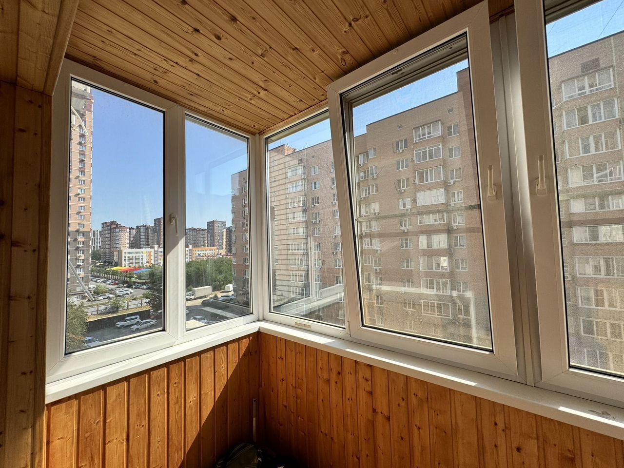 Квартира 1 комн., 40.7 м², этаж 5 — Ростов-на-Дону — фото 1