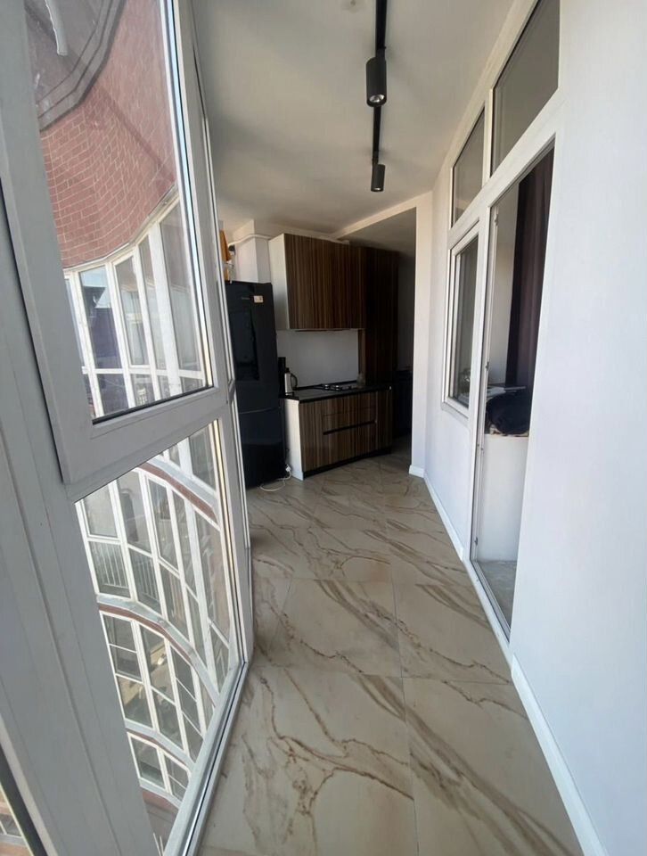 Квартира 1 комн., 40 м², этаж 23 — Ростов-на-Дону — фото 2