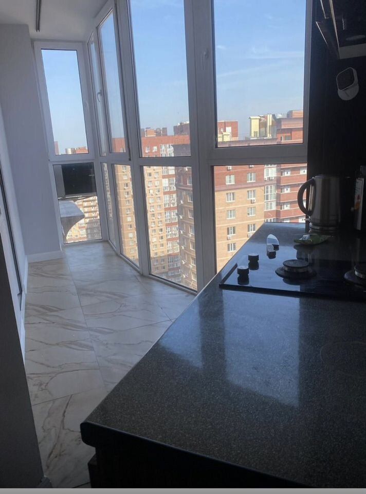 Квартира 1 комн., 40 м², этаж 23 — Ростов-на-Дону — фото 4