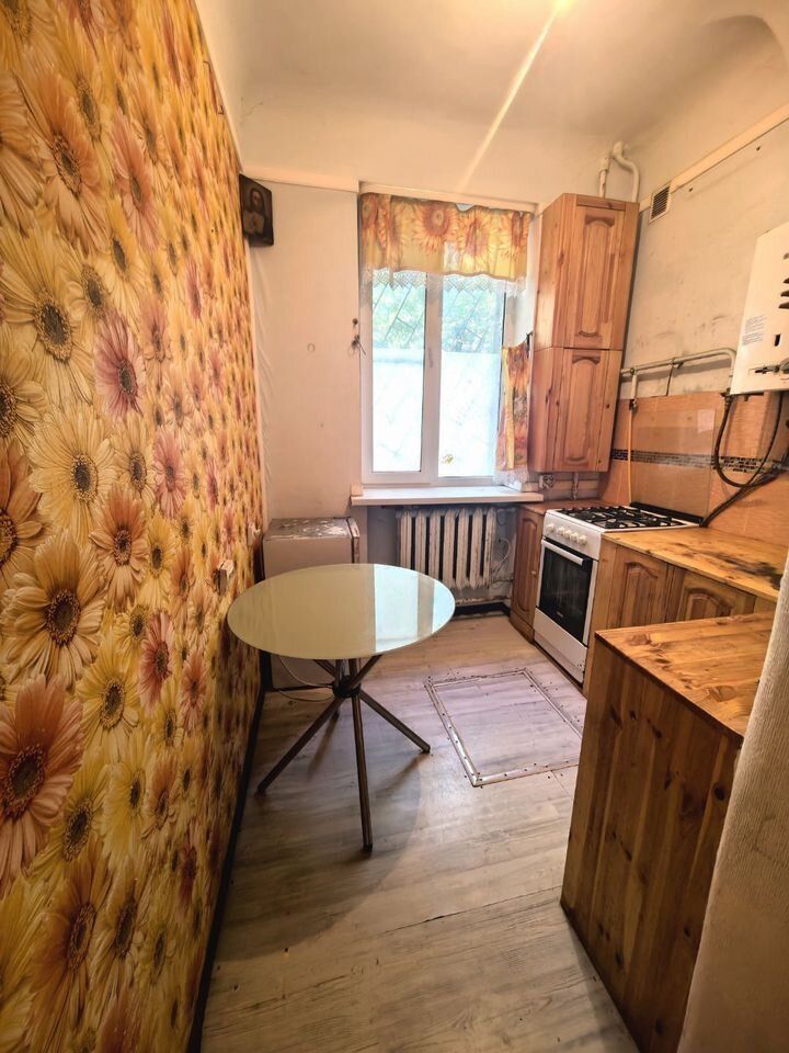 Квартира 2 комн., 40 м², этаж 1 — Ростов-на-Дону — фото 1