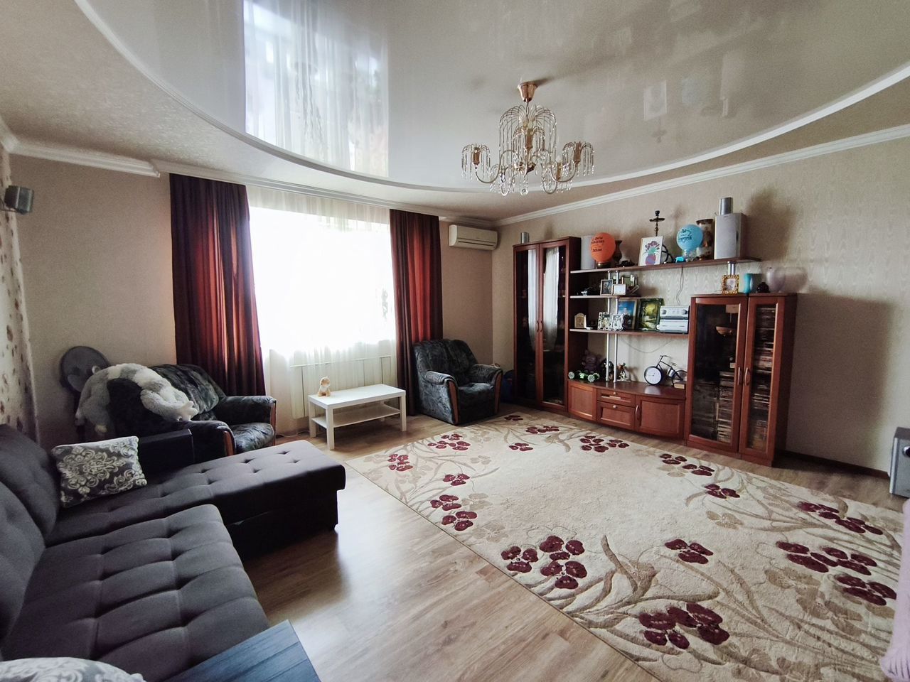 Квартира 3 комн., 105 м² — фото 1